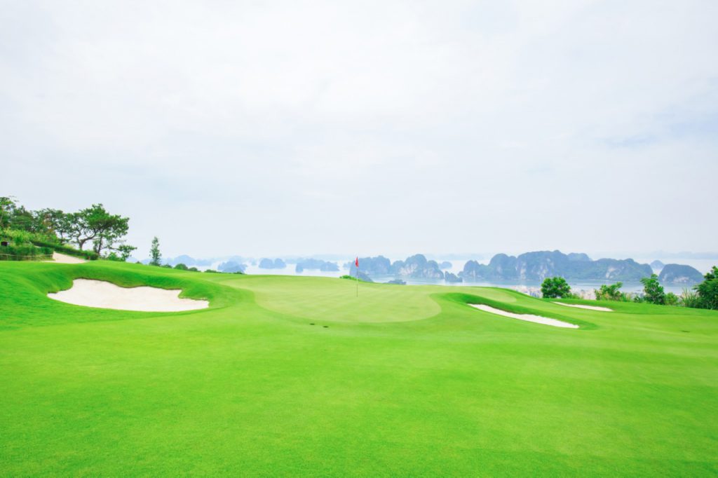 FLC ハ ロン ベイ ゴルフコース